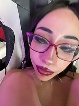 دردشة vampy_dolll الجنسية المباشرة