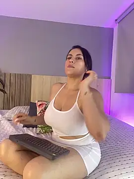 Atenea_Clerk 라이브 XXX 채팅