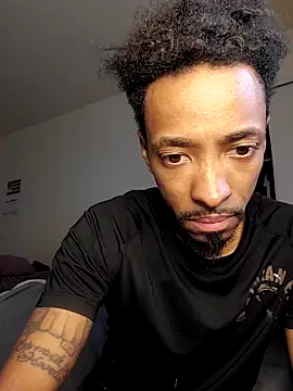 แชท XXX สดของ SLIM-BONEZ-N-HARMONY