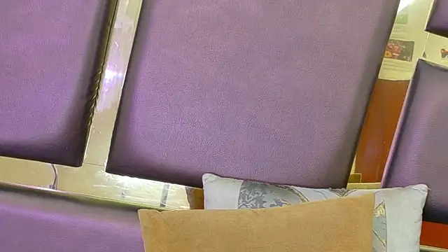 دردشة NicoleEsposito الجنسية المباشرة