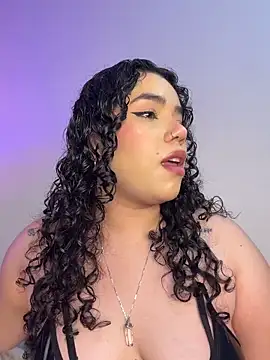 krisstenSantos 即時 XXX 聊天