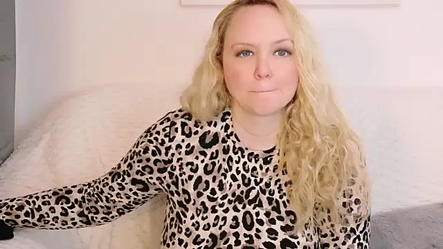 Sarah4you Live XXX-chat