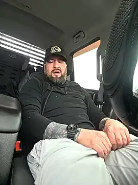 Beardedtattood Chat XXX live