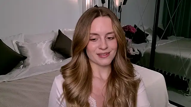 RozzitaBedberryのライブXXXチャット