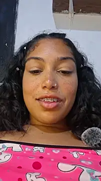 Putaalexa Adlı Modelin Canlı XXX Sohbeti