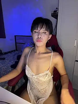 Luxxara 在線直播表演