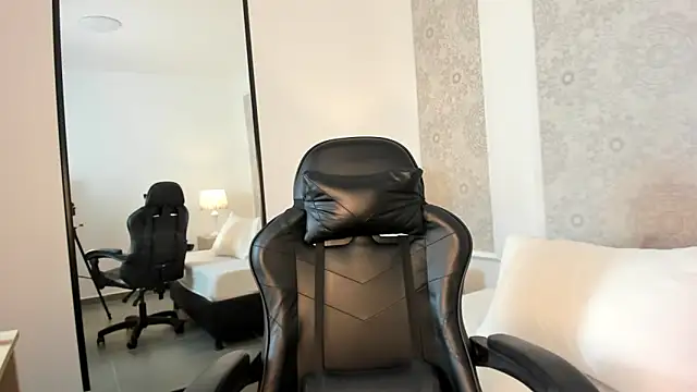 แชท XXX สดของ evelin_villan