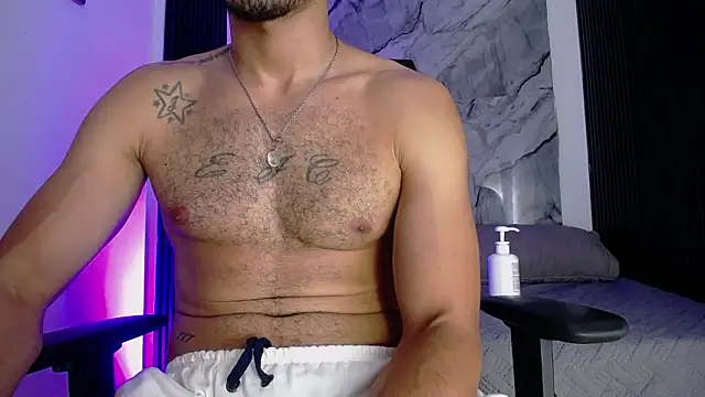 Grant_Irons Chat XXX live