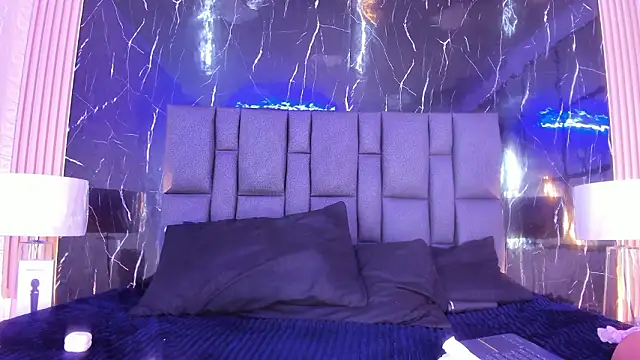 Sembang XXX Secara Langsung BustyGlow