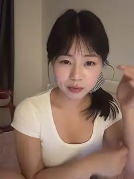 Nana-3 Chat XXX live