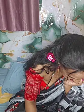 Dipak_kalal_chudai: διαδικτυακό σόου στην κάμερα