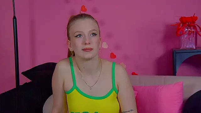 BeatriceBinoche 现场XXX聊天