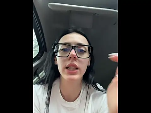 alibi_room: απευθείας συνομιλία ΧΧΧ