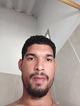 Pokazy przed kamerką – CarlosHotVibes