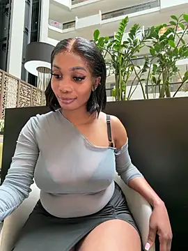 ___Nessa: онлайн-секс-чат