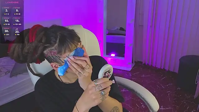 XXX chat uživo modela _sharlotte777