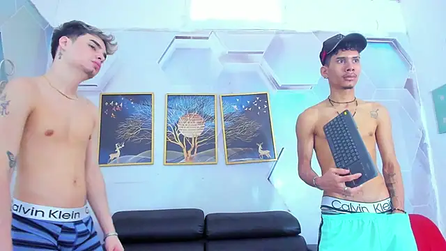 Alex_jeins_at Show Webcam