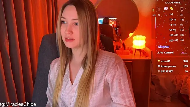 ChloeMillerMeow: онлайн-секс-чат