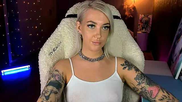 tykioty_Miley Adlı Modelin Canlı XXX Sohbeti