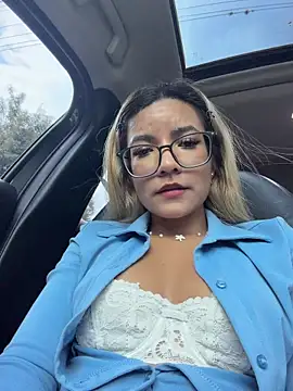 Pretty_roxxyy – Live XXX-chat