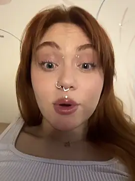 Chat +18 de LunaMillie ao vivo