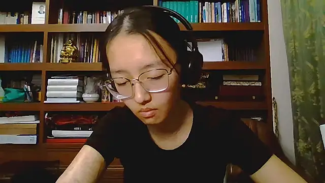 LinaClous Live XXX-Chat