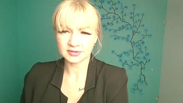 Madonna_Fire: онлайн-секс-чат