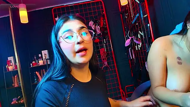 Velvet_Authority's Live XXX Chat