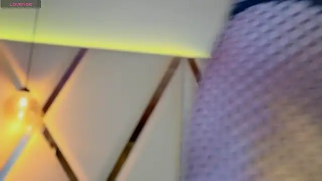 Chat XXX ao vivo de MeelFox