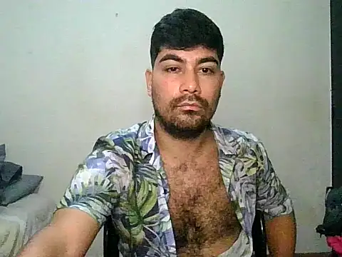 Show de latinhayriboy na webcam