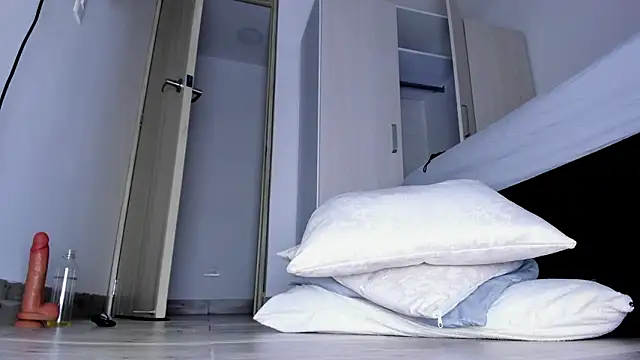 Skarleth69's Live XXX Chat