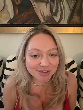 misstitmouseofficial's Live XXX Chat