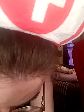 Chat +18 de snowbird1117 ao vivo