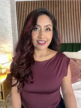 MonicaMoret 现场XXX聊天