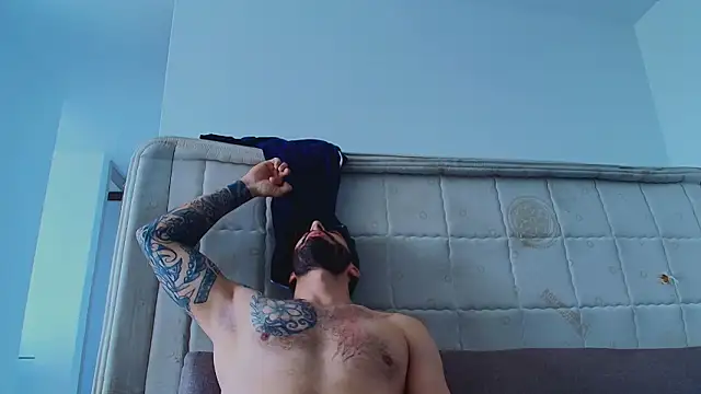 دردشة thomas_gun الجنسية المباشرة