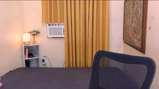 Вебкам-шоу sassymimi69