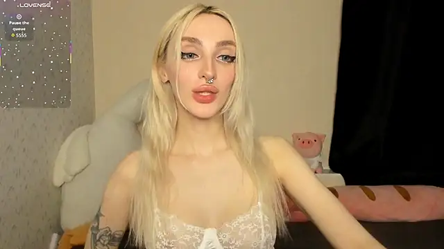 XXX chat uživo modela succubantra