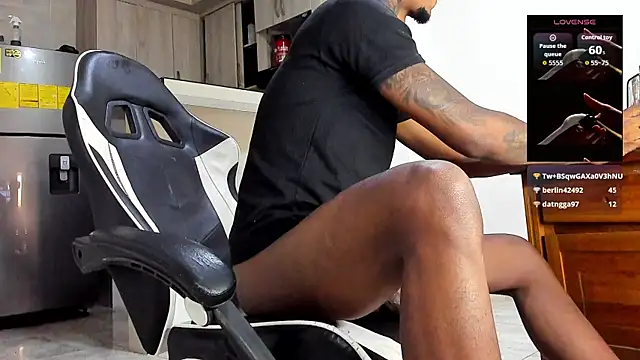 YeremiBrowm Adlı Modelin Web Kamerası Şovu