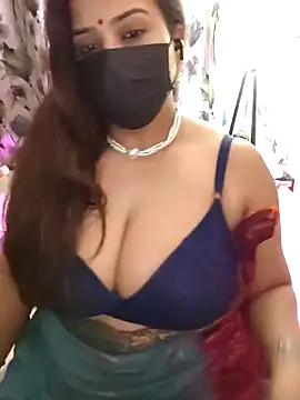 Raseele Adlı Modelin Canlı XXX Sohbeti