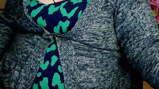 XXX chat uživo modela mayasmith