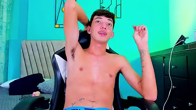 Maikol_Ortiz Chat XXX in diretta