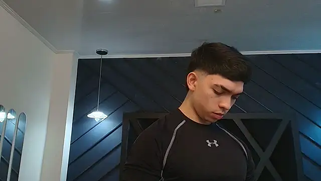 Julian_Mercier: απευθείας συνομιλία ΧΧΧ