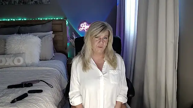 Lenaxox 即時 XXX 聊天