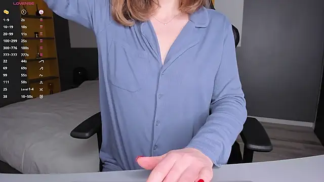 gigihadd Chat XXX live