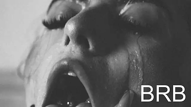 SOPHICOLLINS' Live XXX Chat