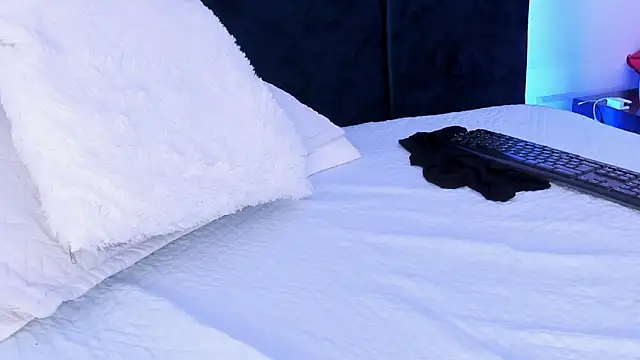 XXX chat uživo modela Ridwana_