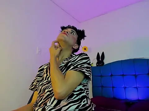 Ailanys_Miller Adlı Modelin Canlı XXX Sohbeti