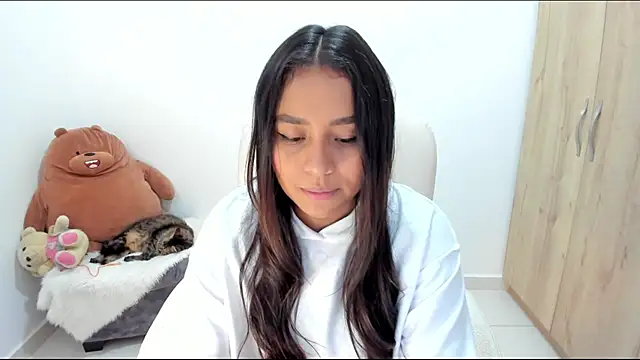 Ciara8のライブXXXチャット