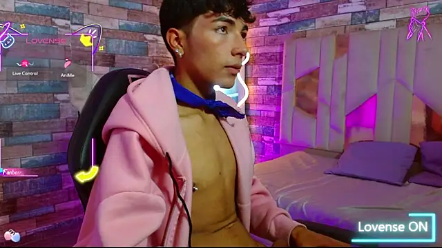 osamu_tay Adlı Modelin Web Kamerası Şovu