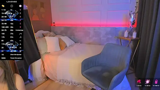 KylieMellowのウェブカメラショー